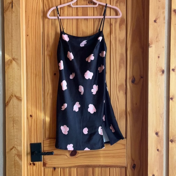 COPY - Princess Polly mini black dress with pink flowers - Picture 2 of 7